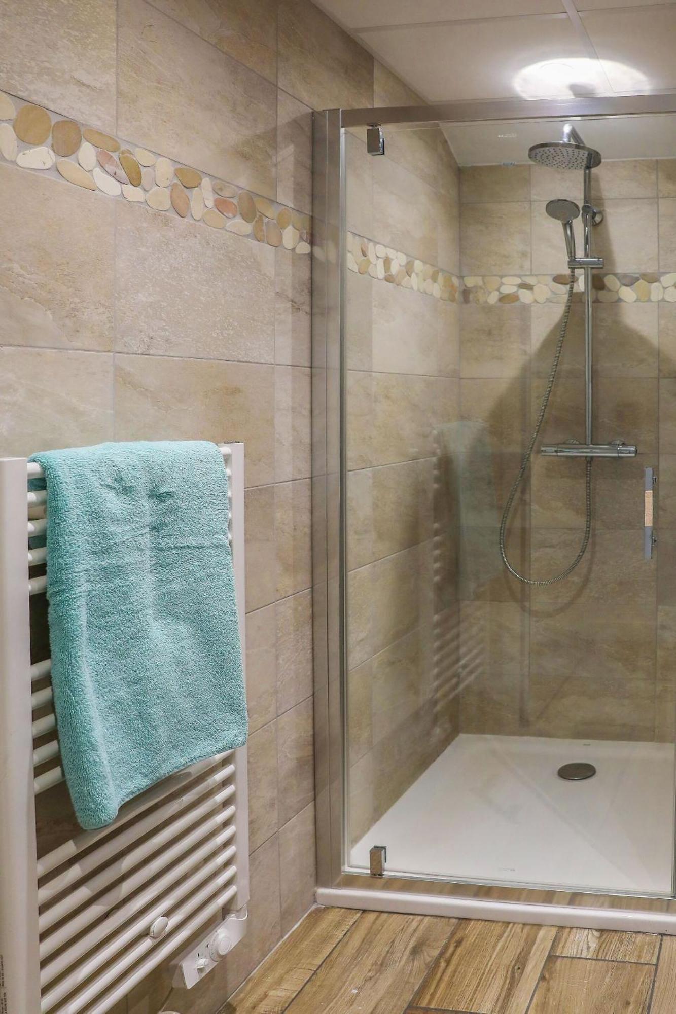 Hotel O Chiroulet Bagneres-de-Bigorre Room photo